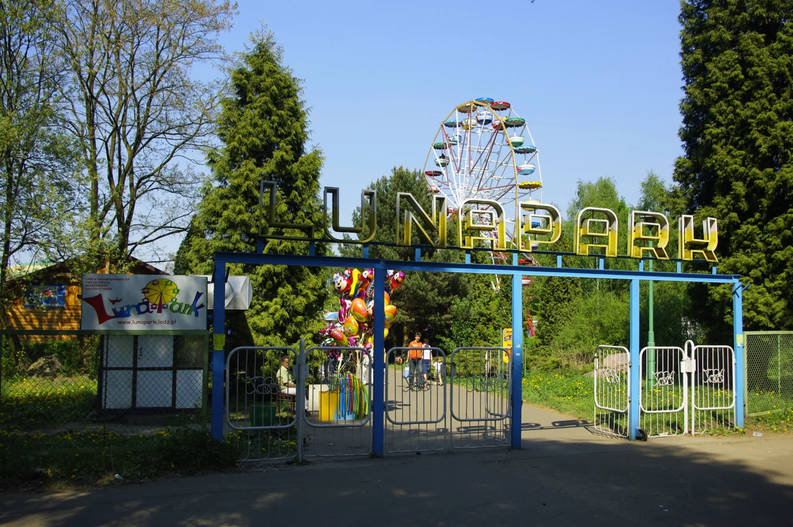 Lunapark_Lodz_enter.jpeg