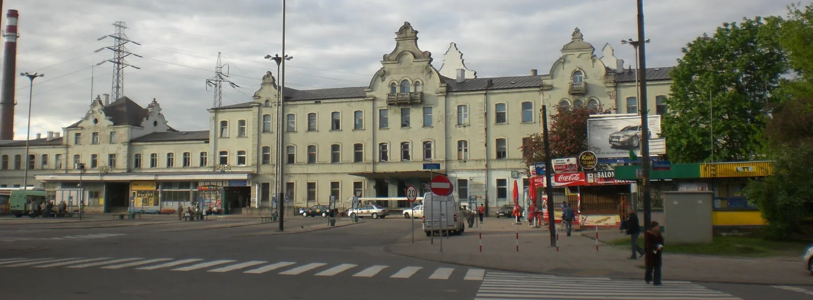 Łódź_Fabryczna_(2009).jpeg