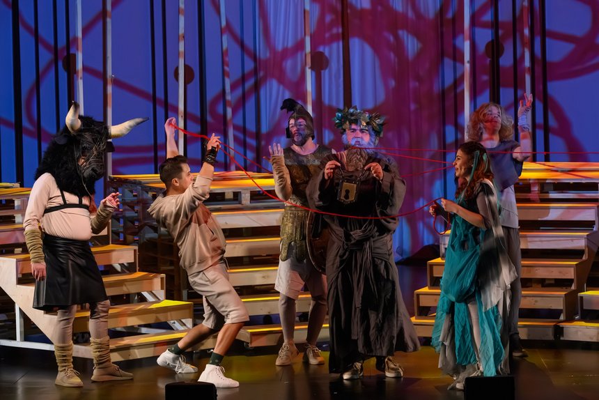 "Tadek na tropach Minotaura" - musical mitologiczny w Teatrze Muzycznym