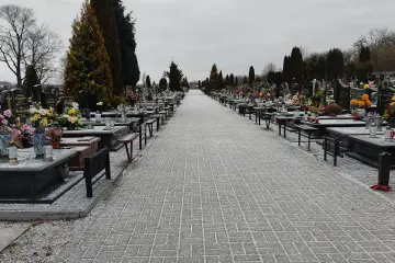 Na łódzkie cmentarze pojadą linie C. Kierowców czekają zmiany