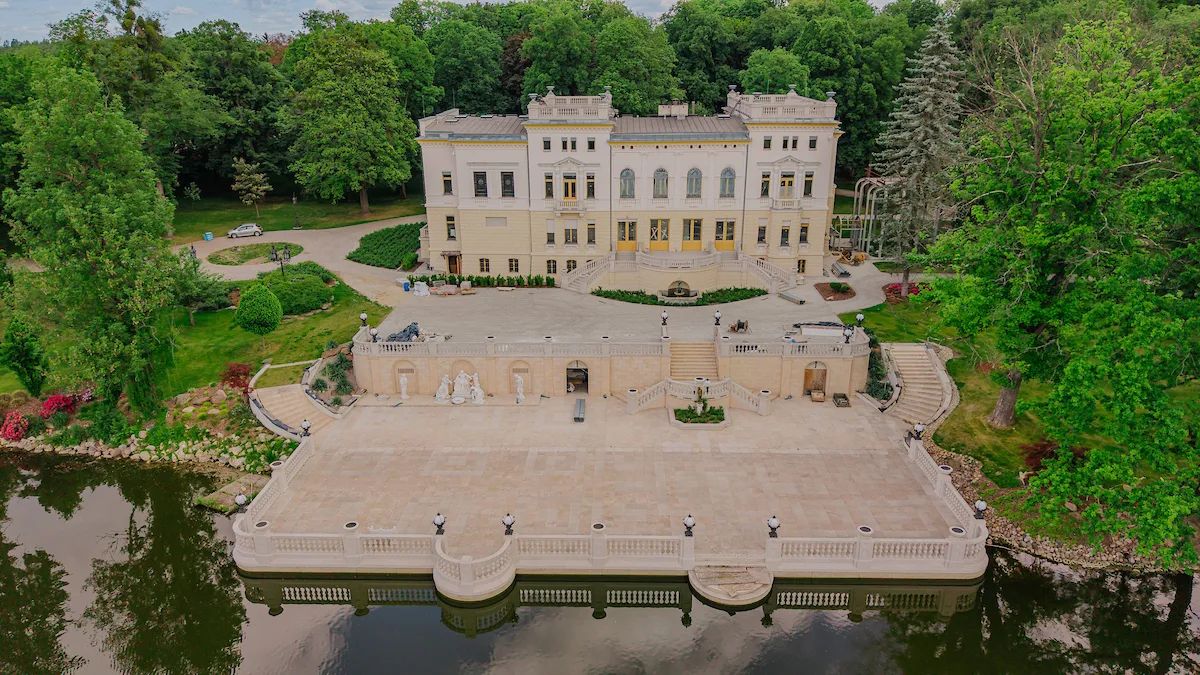 Las Łagiewnicki z wieżą widokową i ścieżką w koronach drzew – zdjęcie 5