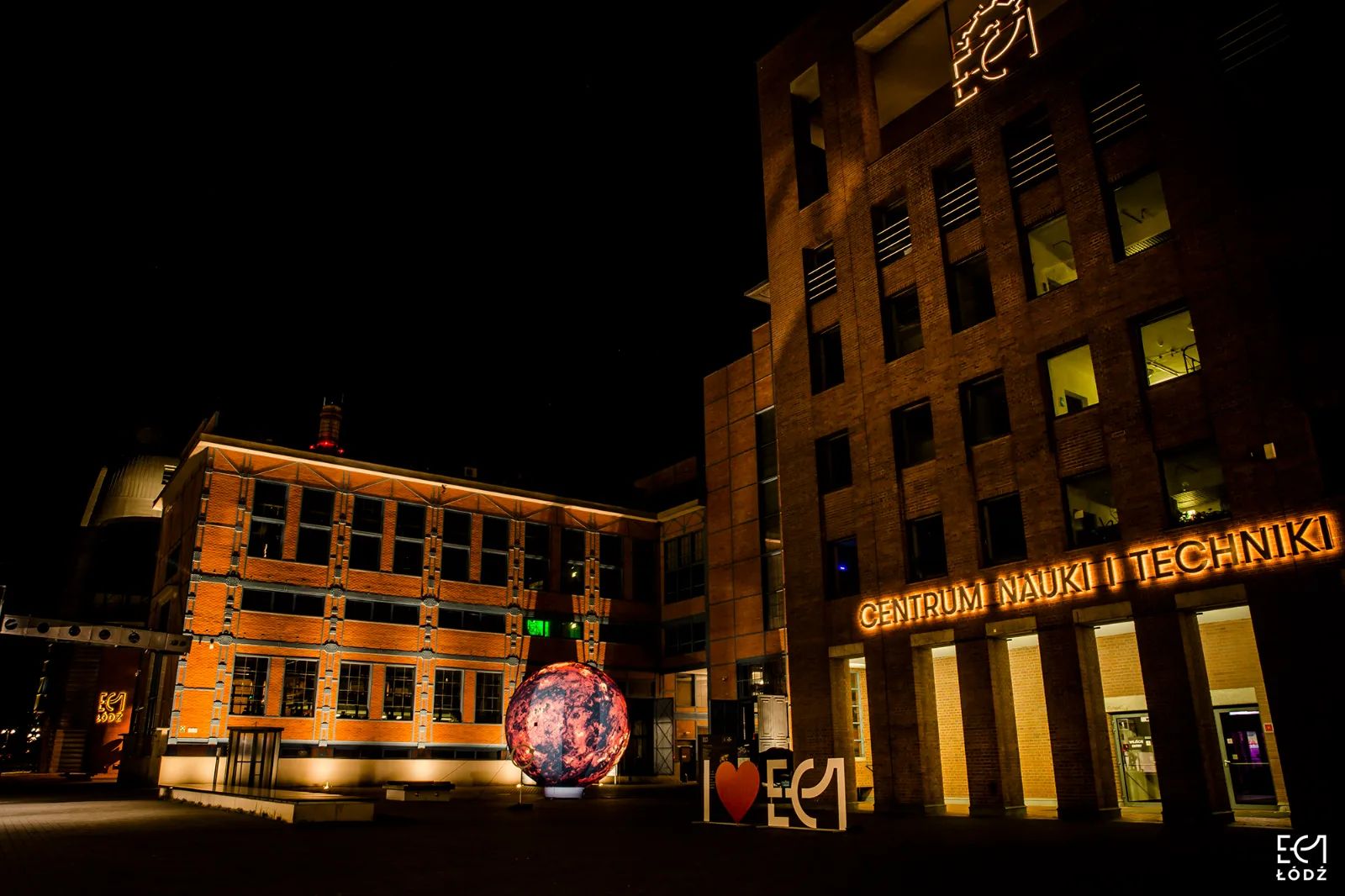 Festiwal Kosmosu w EC1. Planety XXL i seanse pod kopułą – zdjęcie 3