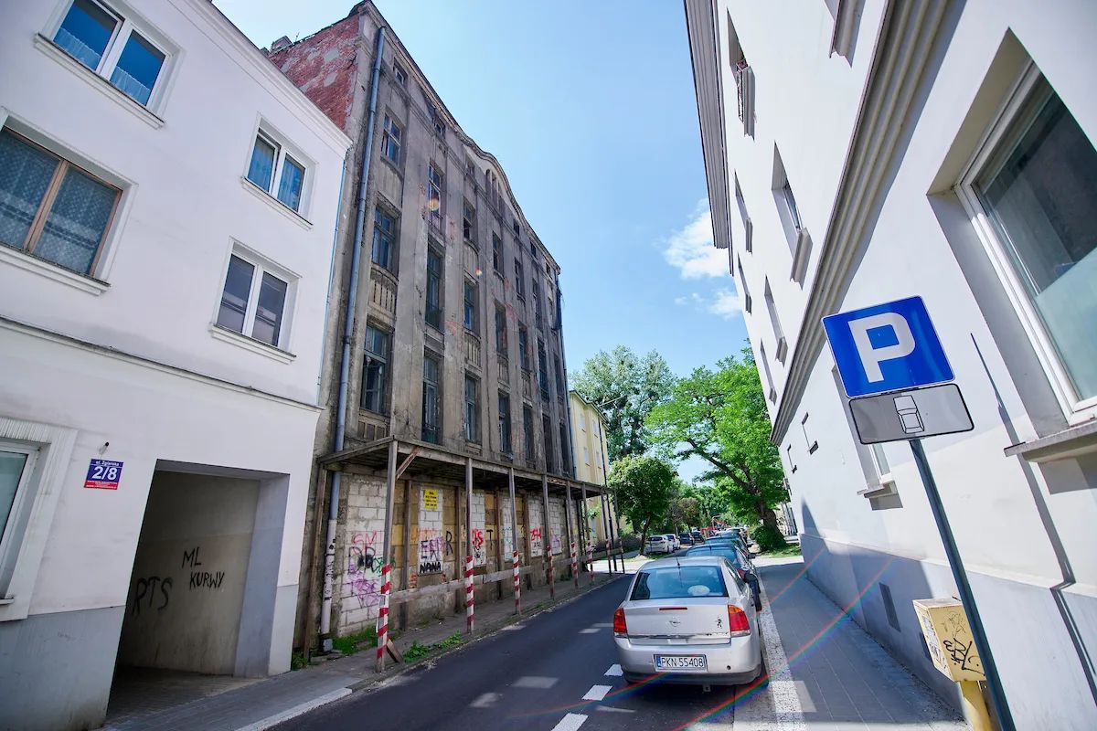 Drewnowska prawie po metamorfozie. Została ostatnia kamienica – zdjęcie 1