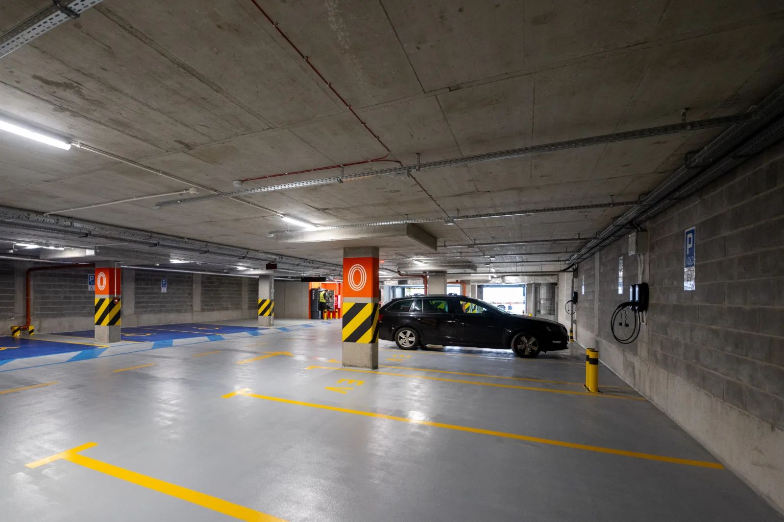Łódź ma drugi parking kubaturowy. Pierwszy stał niemal pusty – zdjęcie 4