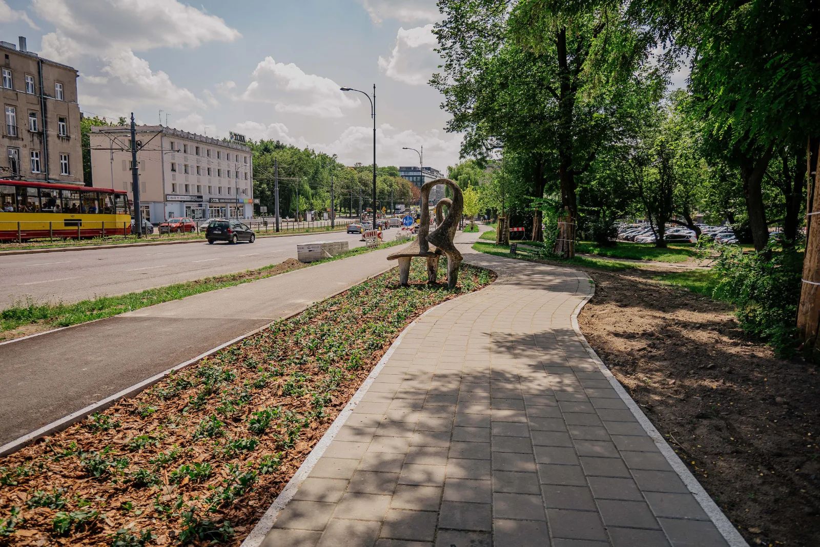 Koniec remontu przy Manufakturze. Rowerzyści ominą przystanki – zdjęcie 6