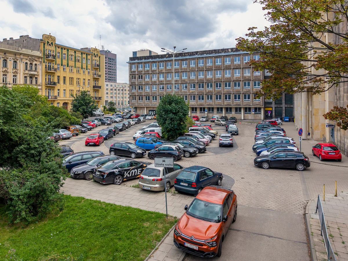 Koniec parkingu przy Filharmonii. Plac 4 Czerwca zmieni oblicze – zdjęcie 1