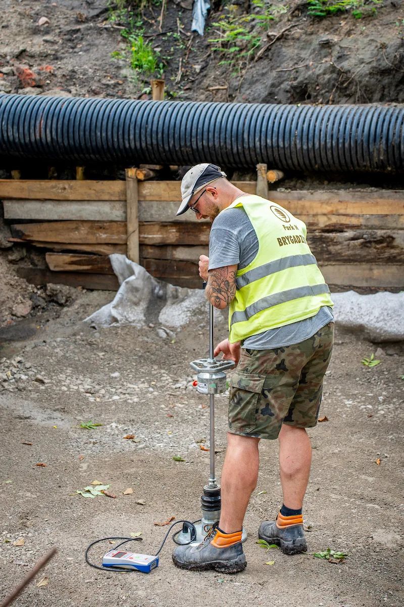 Lamus wraca po ponad 100 latach. Łódź wyciąga rzekę spod ziemi – zdjęcie 3
