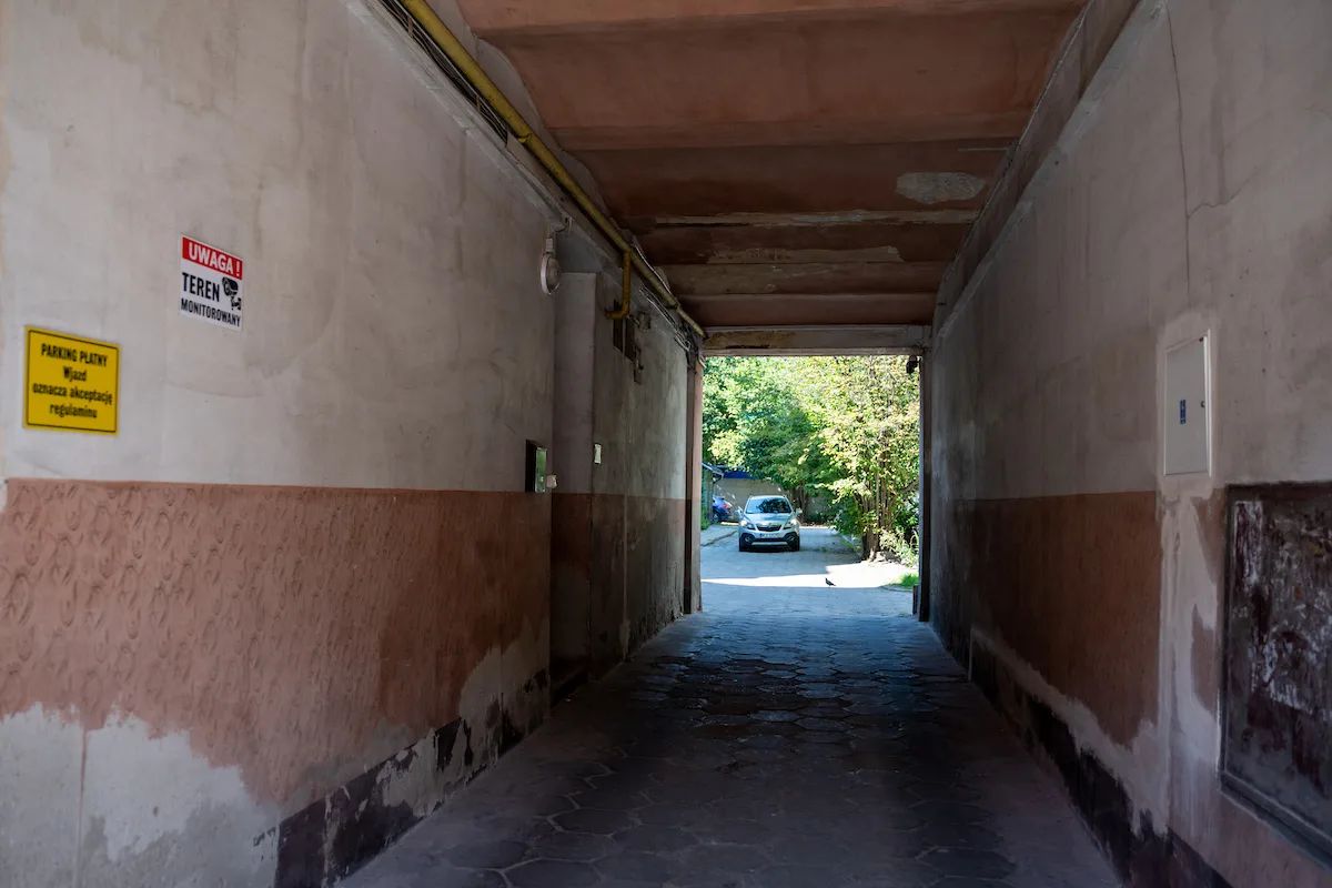Kamienica przy Rewolucji 40 odzyska fasadę. Jest miejska dotacja – zdjęcie 3
