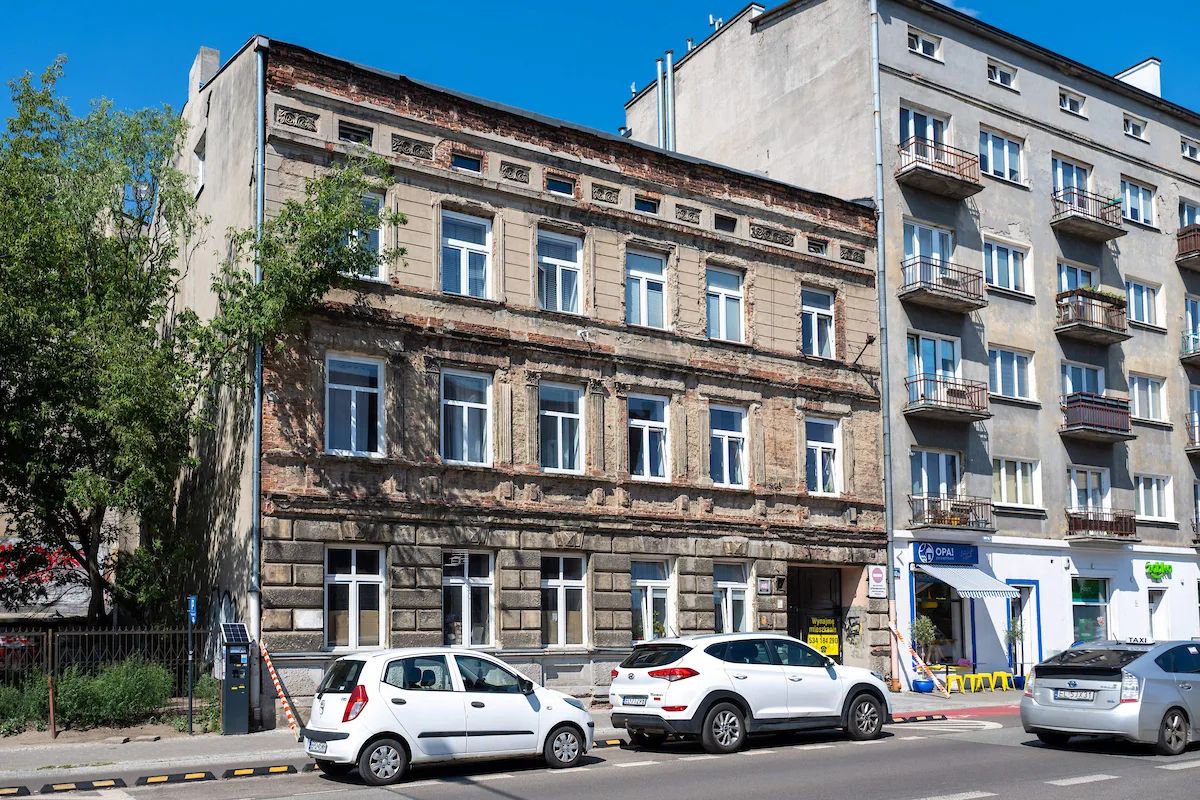 Kamienica przy Rewolucji 40 odzyska fasadę. Jest miejska dotacja – zdjęcie 4