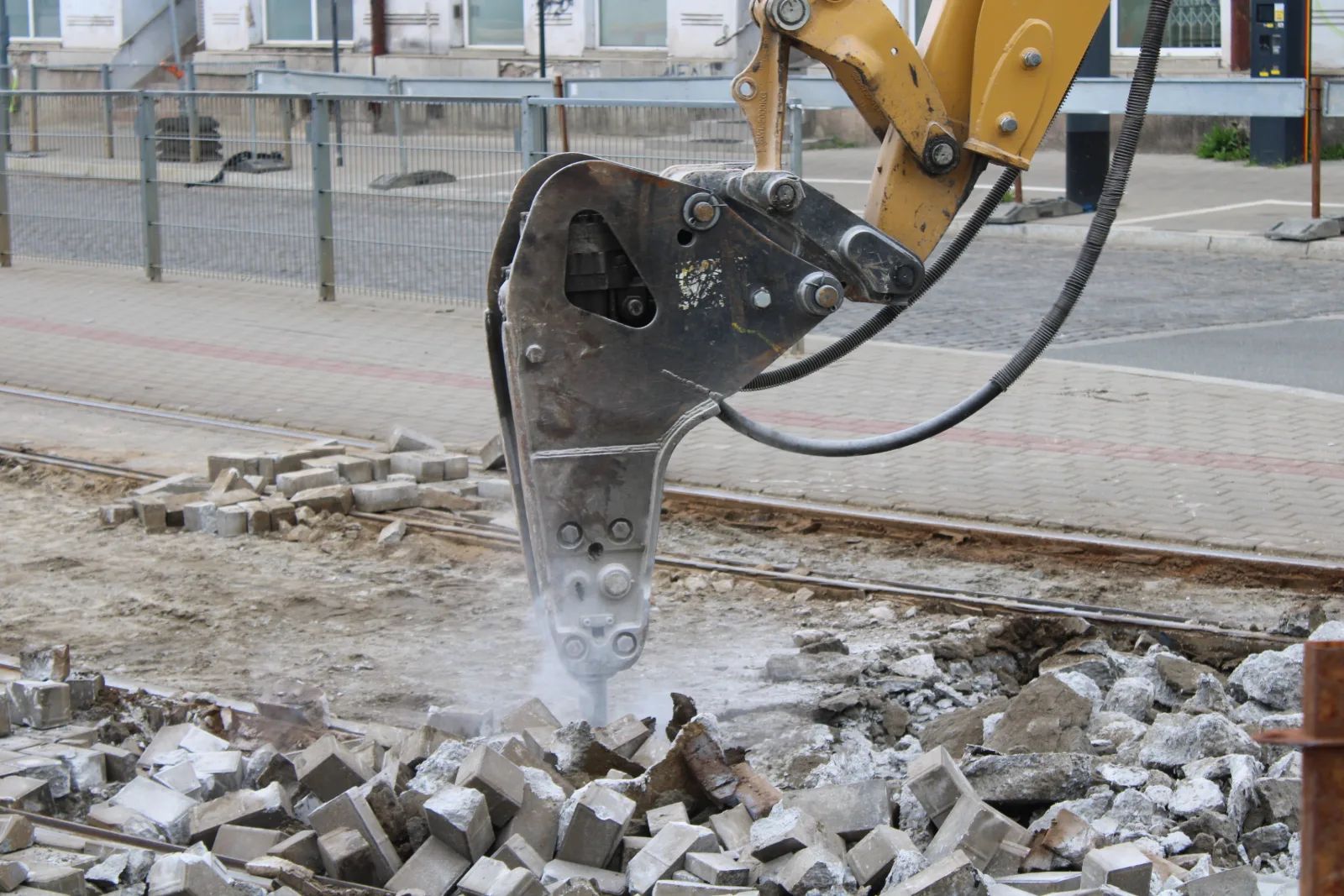Tramwaje zniknęły z Piotrkowskiej. Rusza duży remont torów – zdjęcie 5