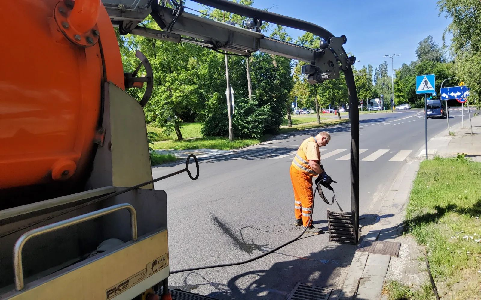 Zapchane kratki mogą zalać ulice. ZWiK prosi łodzian o szybkie zgłoszenia – zdjęcie 2