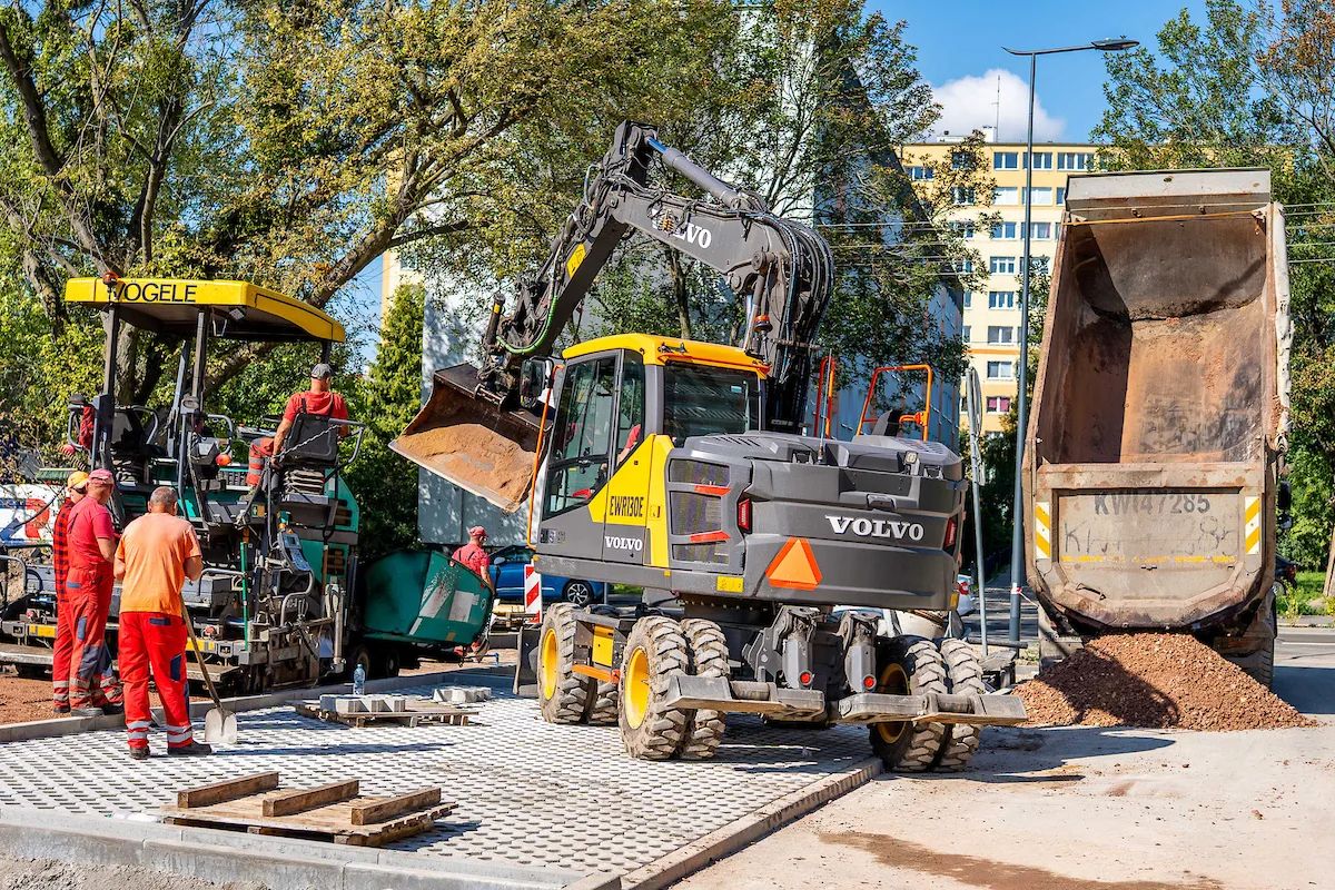 Betonowe płyty zniknęły z Górniczej. Przejazd wróci we wrześniu – zdjęcie 1