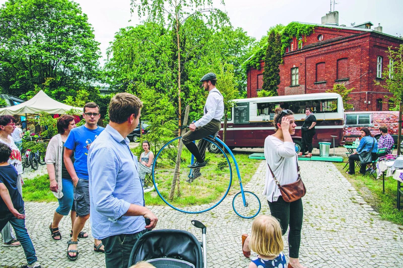 „Ten mundurek mnie drapie”. Jutro piknik na Księżym Młynie – zdjęcie 3