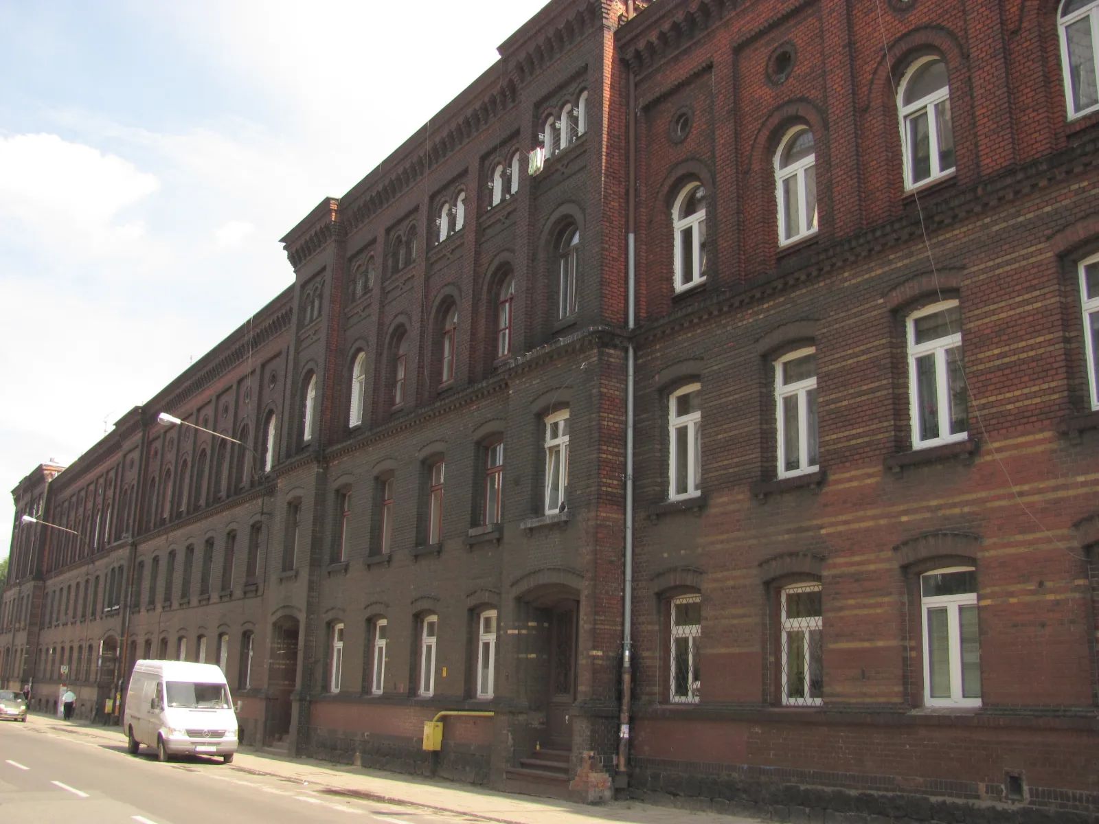Famuły nie tylko z Łodzi. Bezpłatna wystawa w Manufakturze – zdjęcie 1