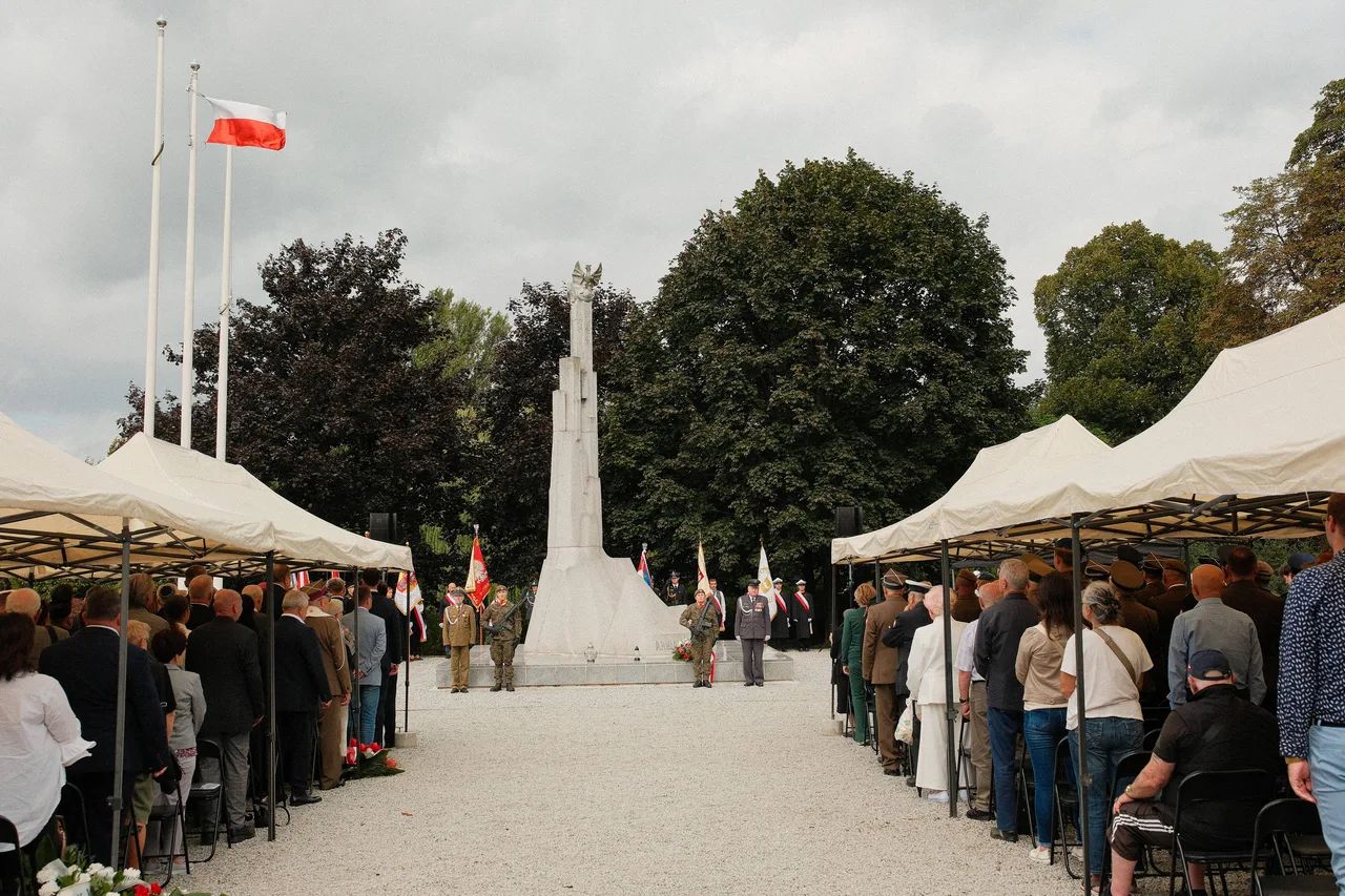 87 lat od wybuchu wojny. Łódź oddała hołd w Helenowie – zdjęcie 4