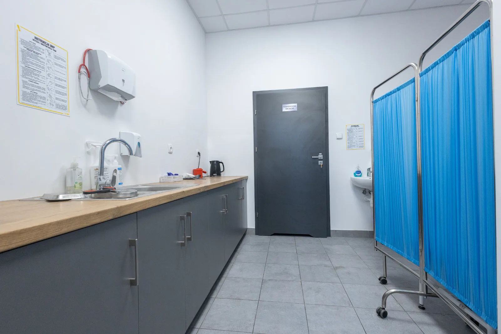 Internistka na Pogonowskiego 34. Bez zapisów i ubezpieczenia – zdjęcie 2