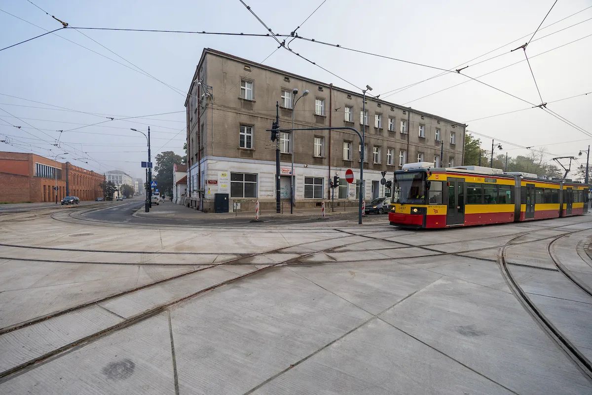 Tramwaje wróciły na plac Reymonta. Pięć linii znów jedzie Piotrkowską – zdjęcie 5