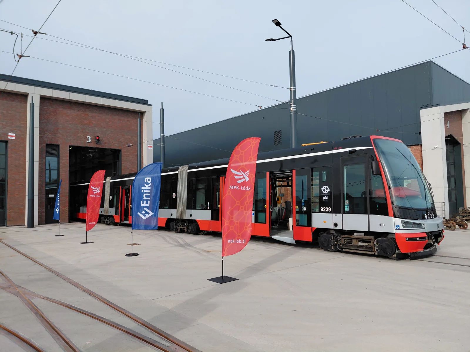 Nawet 123 tramwaje z Pragi przyjadą do Łodzi. Kontrakt do 70 mln zł – zdjęcie 1