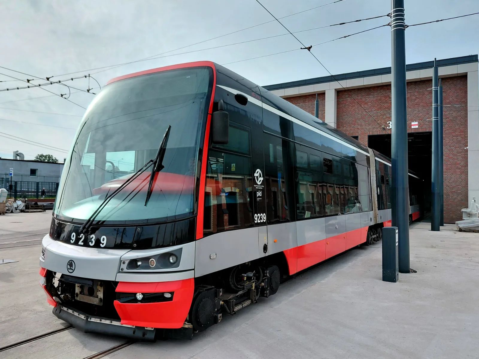 Nawet 123 tramwaje z Pragi przyjadą do Łodzi. Kontrakt do 70 mln zł – zdjęcie 5
