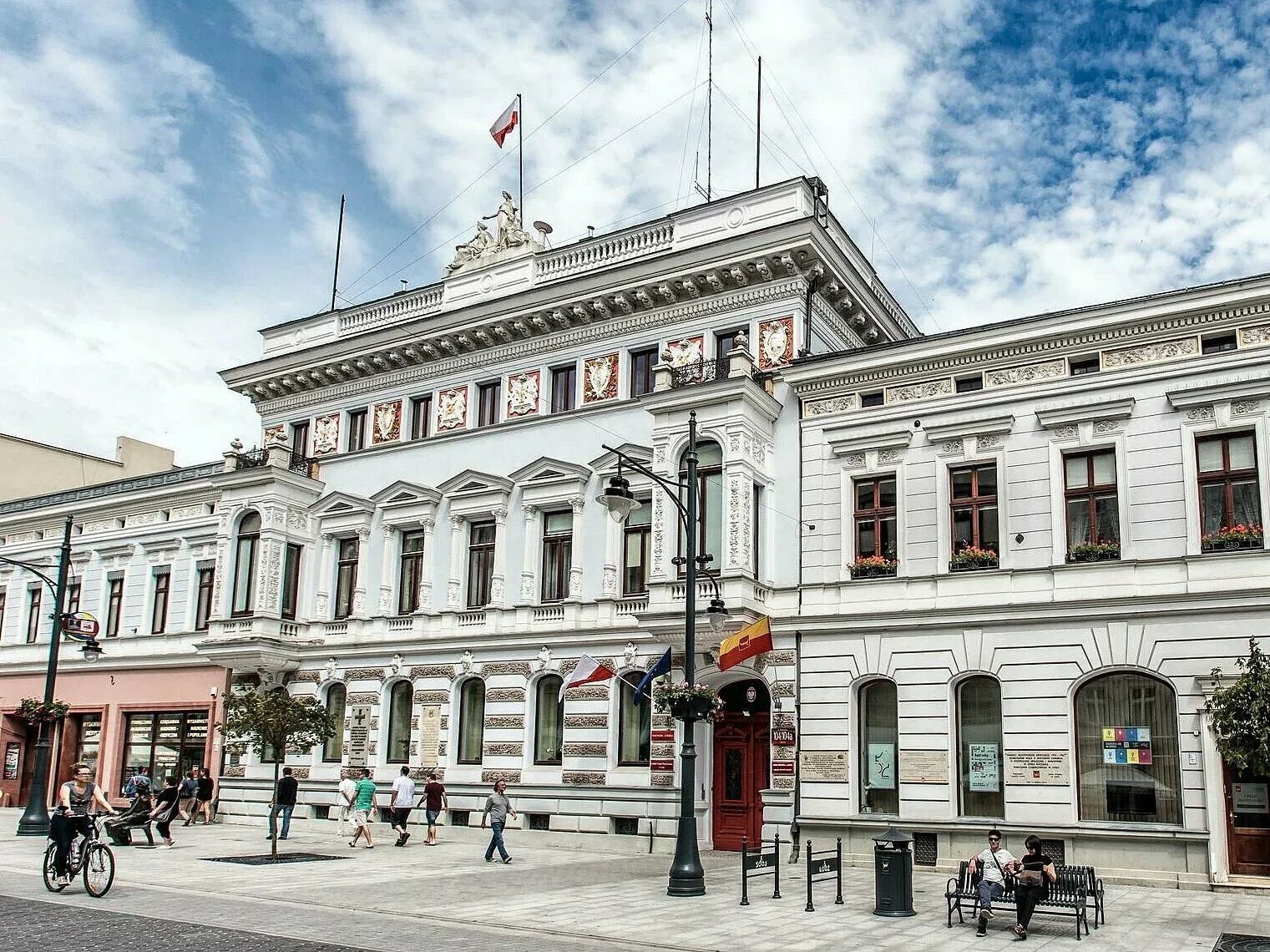 146-letnia rzeźba z Piotrkowskiej do renowacji. Ma odzyskać dawny blask – zdjęcie 2