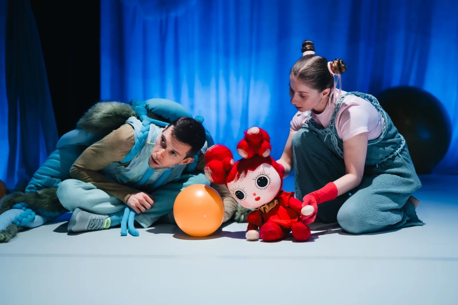 Strach bez potworów. Teatr Pinokio rozmawia z dziećmi o przemijaniu – zdjęcie 5