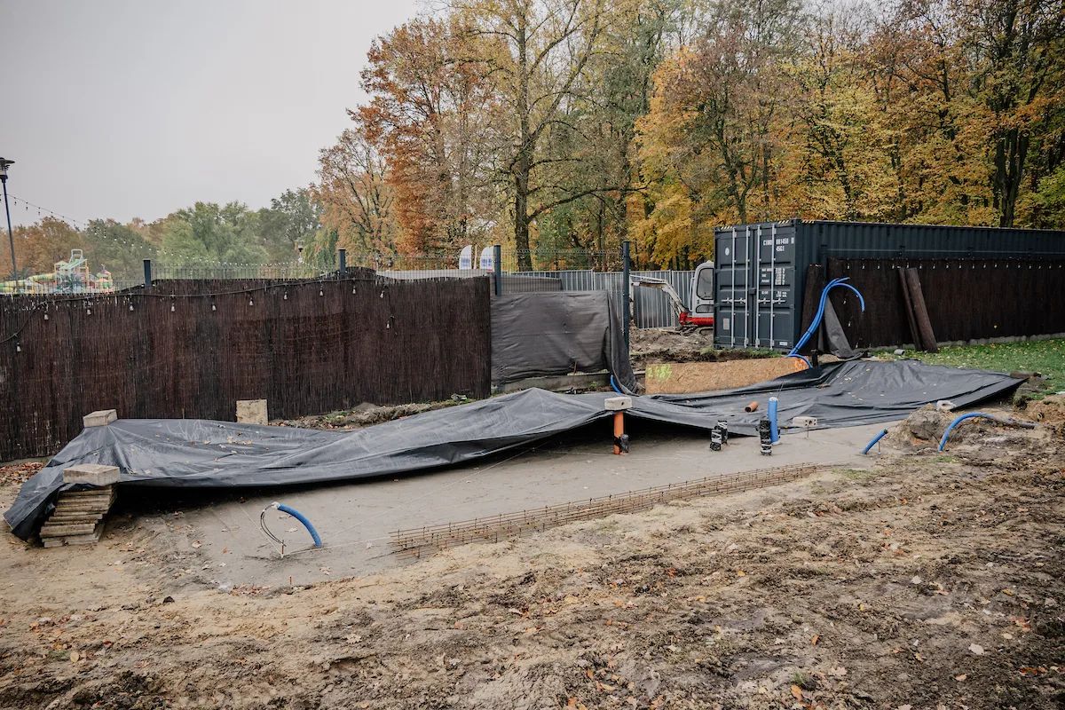 Fala rozbudowuje saunarium. Pierwsza nowa sauna już powstaje – zdjęcie 2