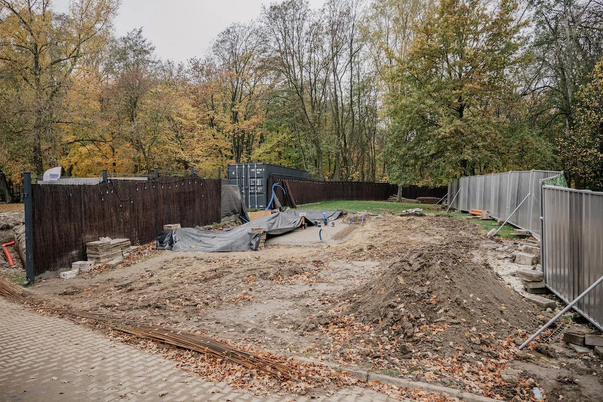 Fala rozbudowuje saunarium. Pierwsza nowa sauna już powstaje – zdjęcie 5