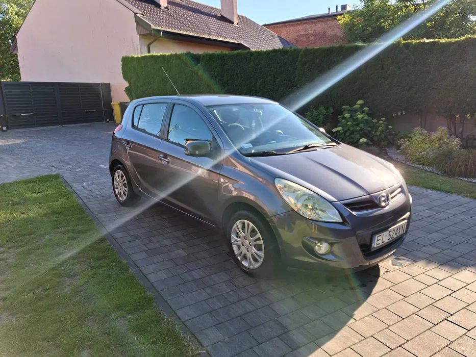 HYUNDAI I 20, 2009 r