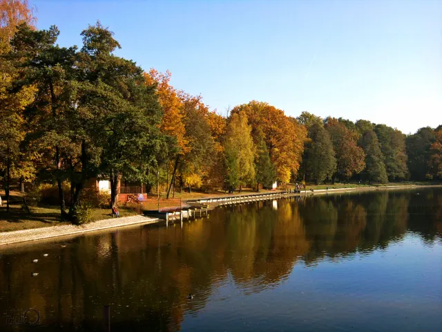 Rowerki, kajaki i flamingi. Łódzkie przystanie ruszają
