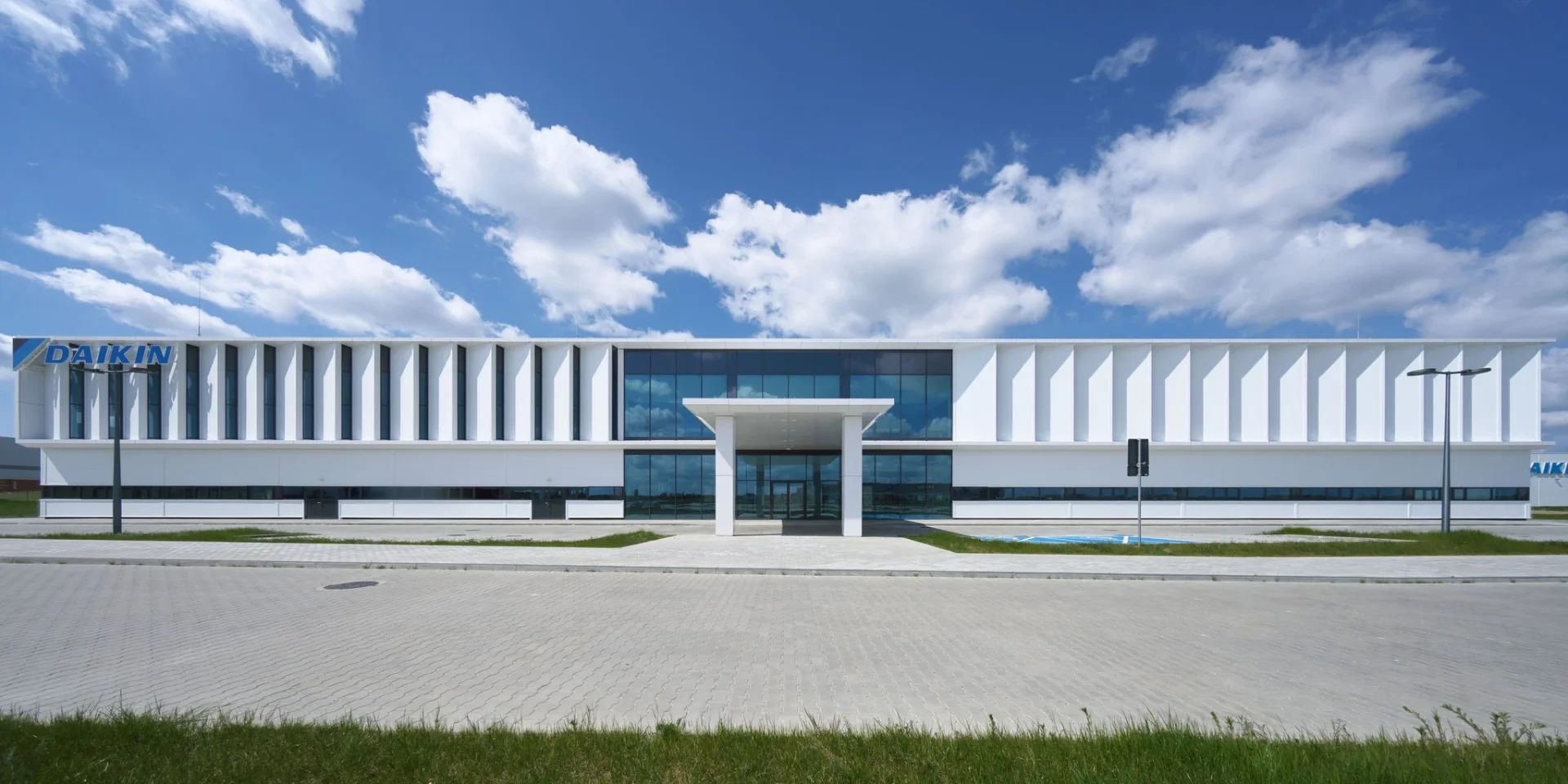 Pod Łodzią powstała fabryka pomp ciepła. Inwestycja za 300 mln euro