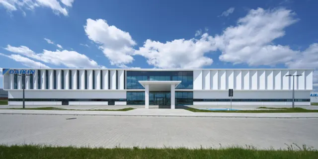 Pod Łodzią powstała fabryka pomp ciepła. Inwestycja za 300 mln euro