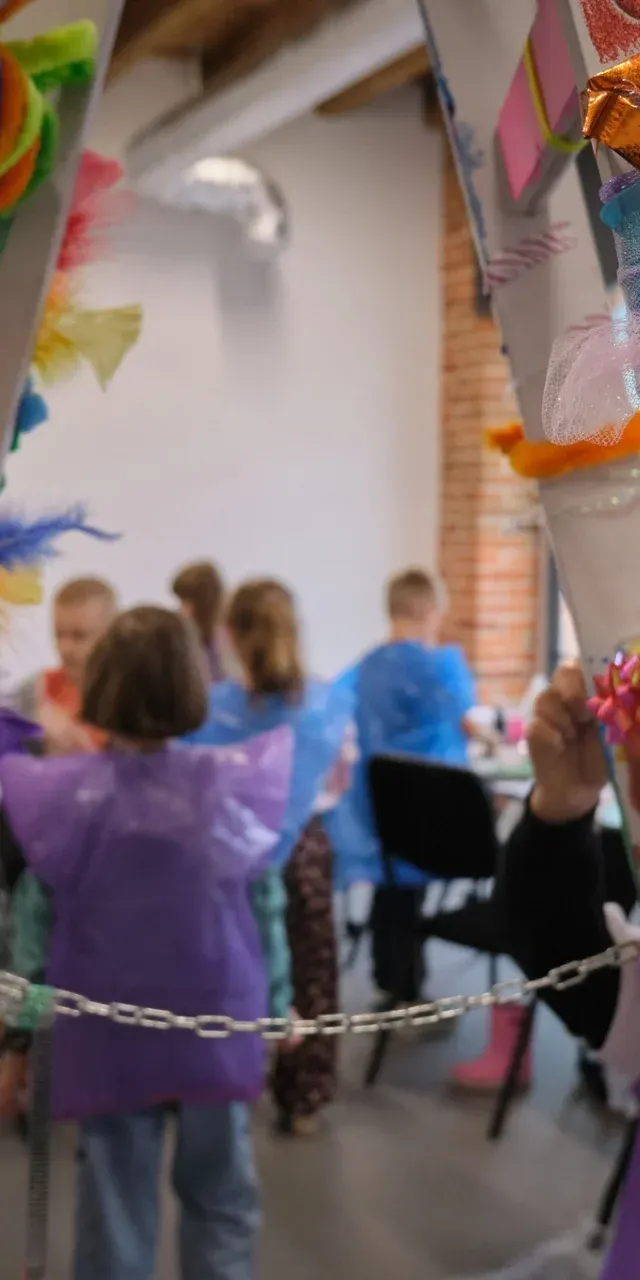 Pinokio na Dzień Dziecka wychodzi z teatru. Dwa wydarzenia w plenerze