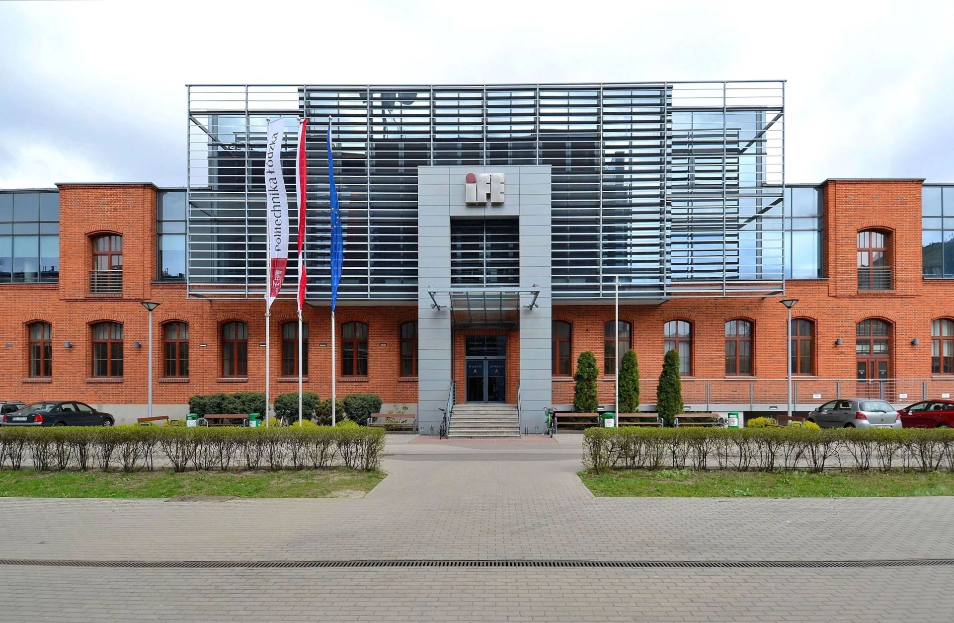 Politechnika Łódzka apeluje do studentów. Chodzi o legitymacje