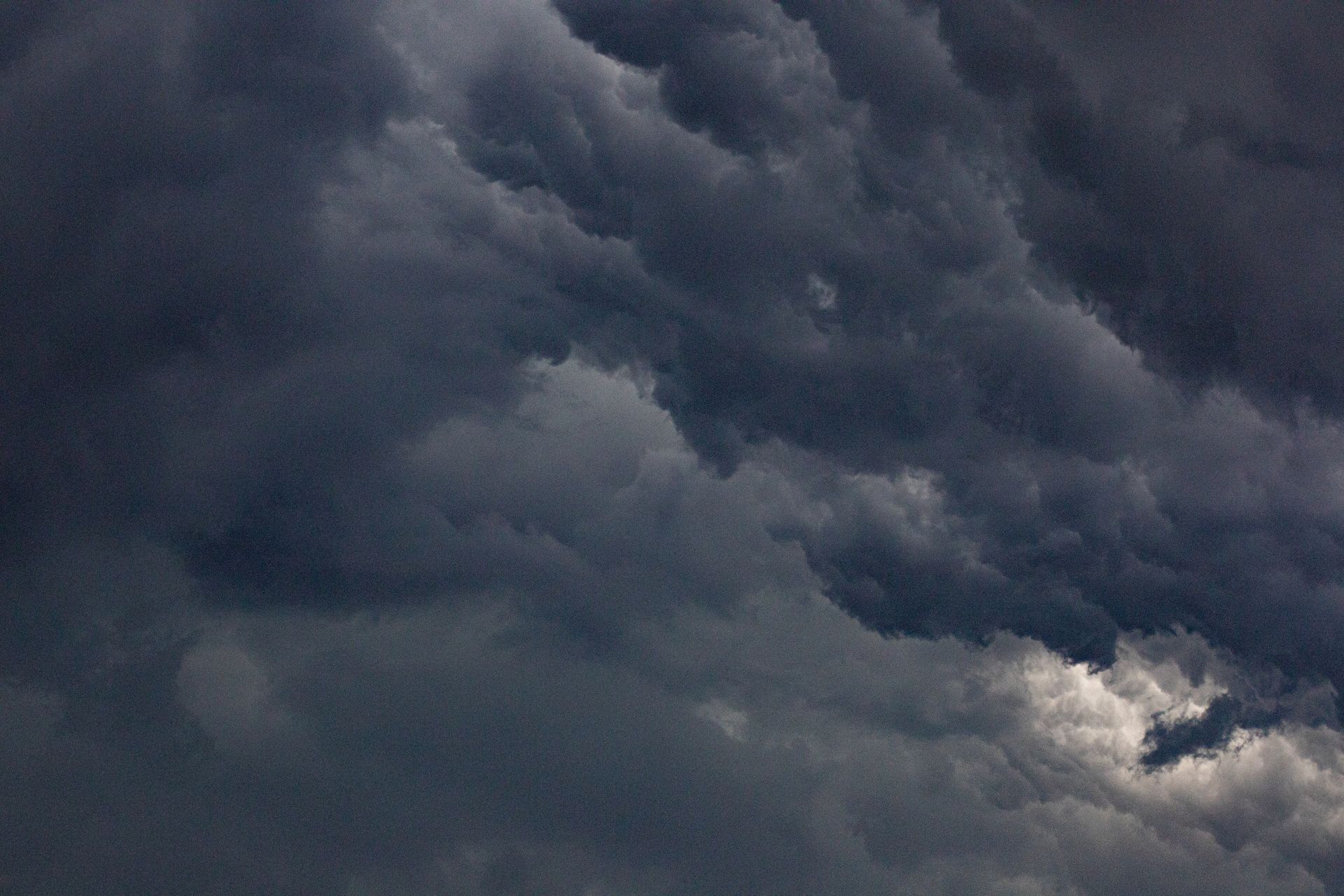 IMGW wydał ostrzeżenie dla Łodzi. Zacznie się wieczorem