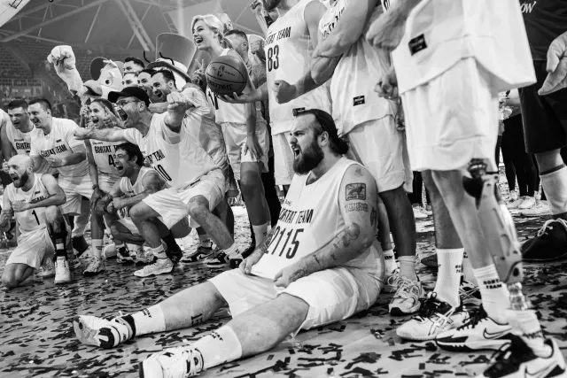 Gortat, żużel i finał mundialu FIFA. Tak wygląda sportowe lato w Łodzi