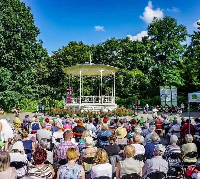 Letnie koncerty w Parku Źródliska. Opera, retro i filmowe hity