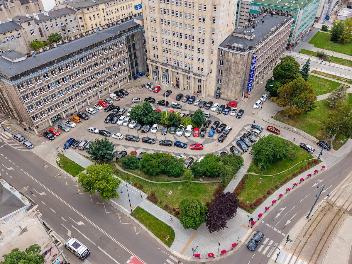 Koniec parkingu przy Filharmonii. Plac 4 Czerwca zmieni oblicze