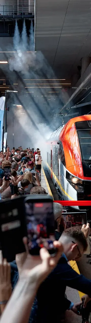 14 nowych pociągów ŁKA już na torach. Zakup za 455 mln zł