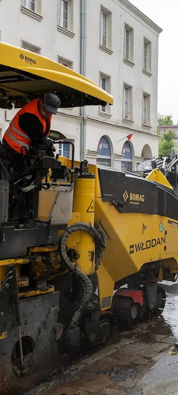 Ruszył remont ulicy Podrzecznej. Będą parkingi i więcej zieleni
