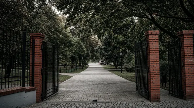 Znaleziono zwłoki w Parku Źródliska. Sprawę bada prokuratura