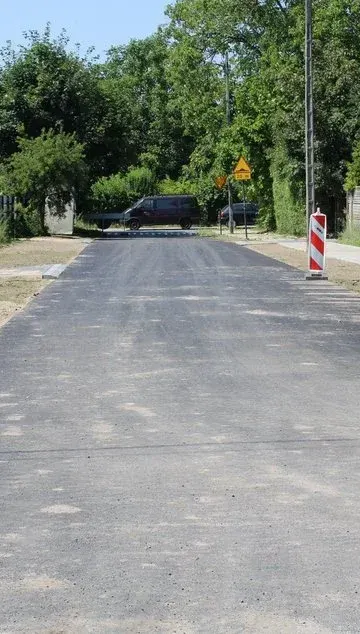 Asfalt zamiast błota. Łódź utwardzi 43 gruntowe ulice