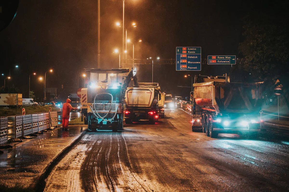 Nocny remont na Dołach. Drugi lewoskręt ma rozładować korki