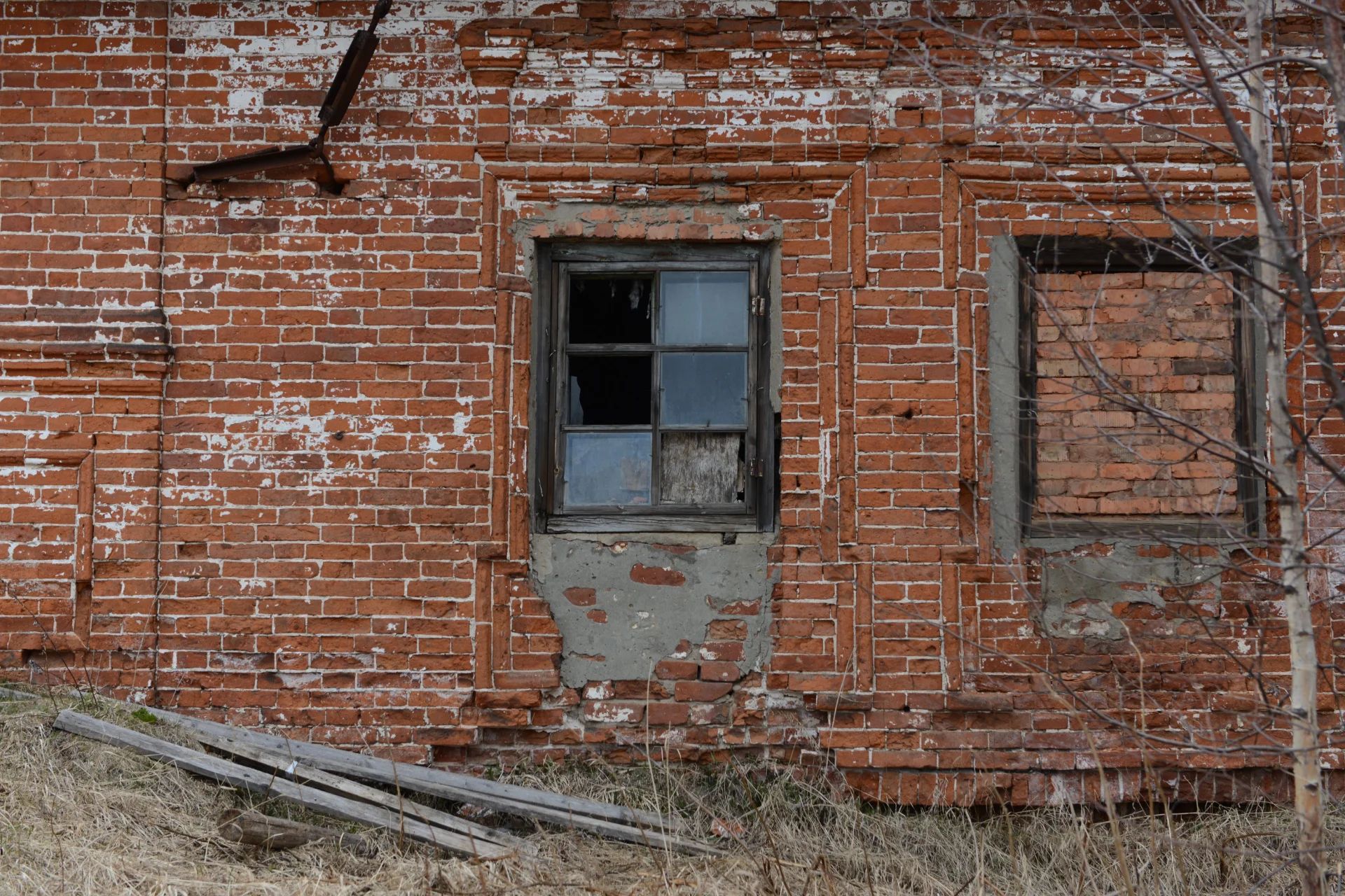 Łódź wyburza pustostany. Ponad 100 ruin zniknęło w 2026 roku