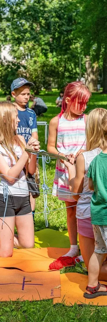 „Ten mundurek mnie drapie”. Jutro piknik na Księżym Młynie