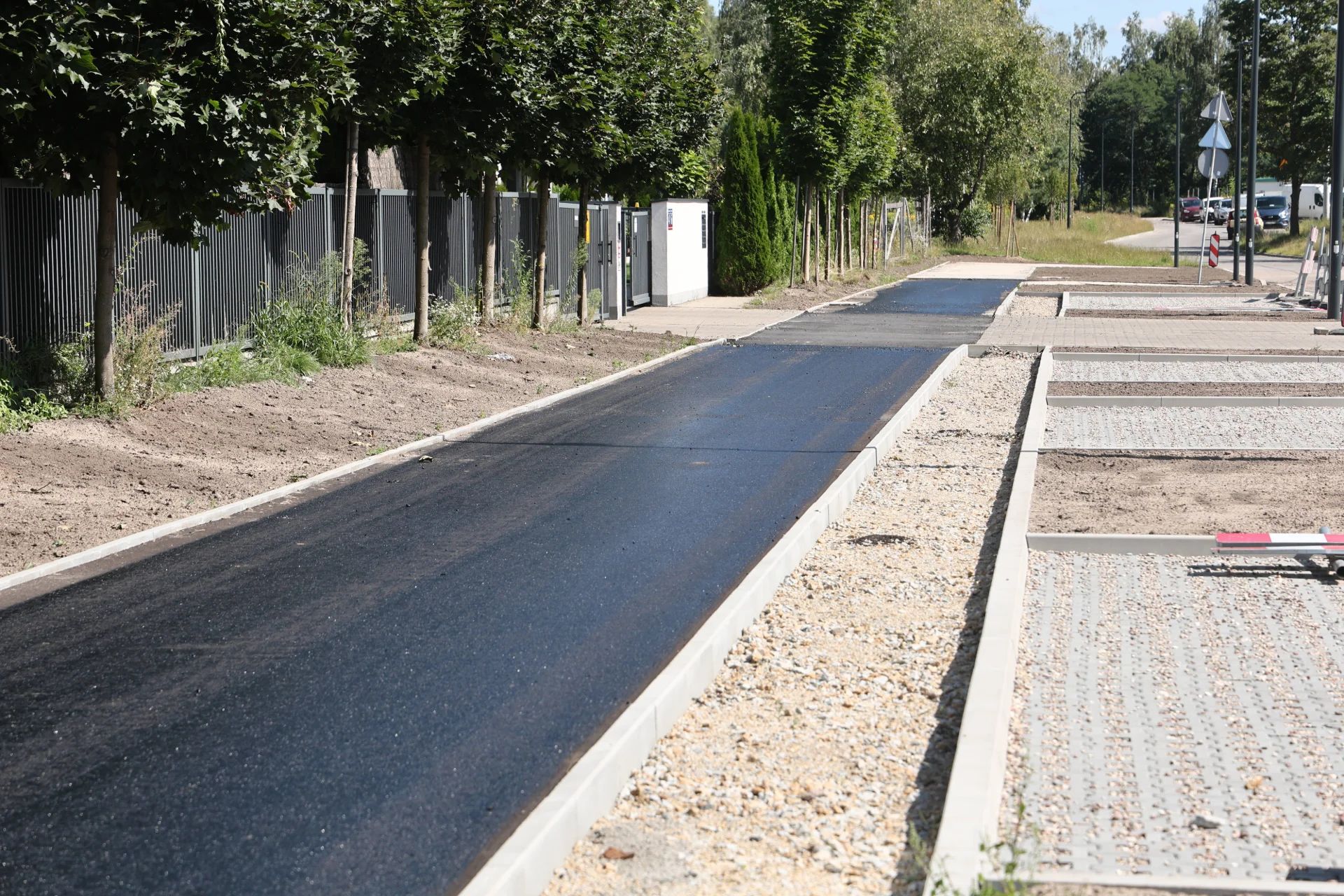 Janów i Olechów zyskały 2 km chodników. Cztery ulice po zmianach