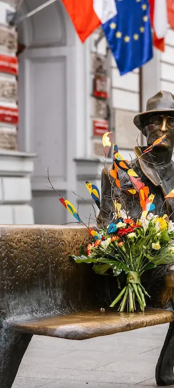 Urodziny Tuwima w Łodzi. Poeta znów poprowadzi przez miasto