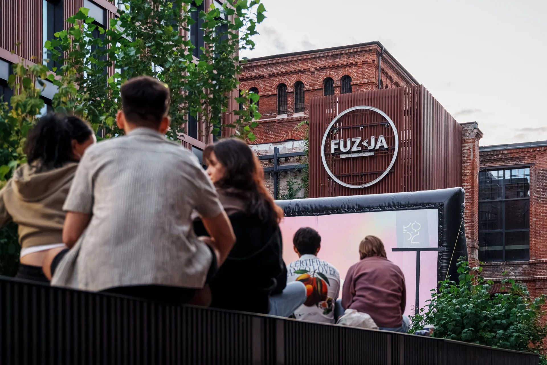 Fuzja żegna lato. Kino, koncert Tuleje, joga i pilates za darmo
