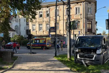 Zderzenie na Gdańskiej i Struga. Kobieta trafiła do szpitala