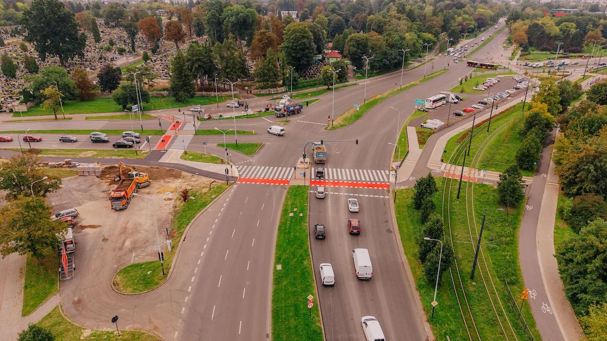 Wszystkich Świętych w Łodzi. Remonty zmienią dojazd do cmentarzy