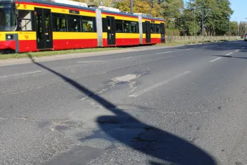 Pabianicka miała być gotowa w wakacje. Został ostatni odcinek